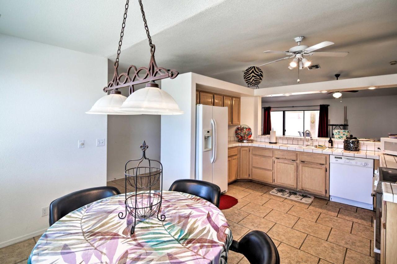 Lake Havasu Home With Rooftop Deck And Mountain Views! Lake Havasu City Bagian luar foto